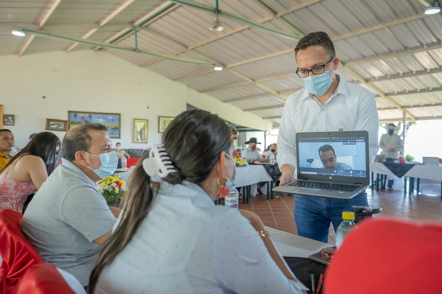 buenos-vecinos-galeria-encuentros-transparencia-07-1